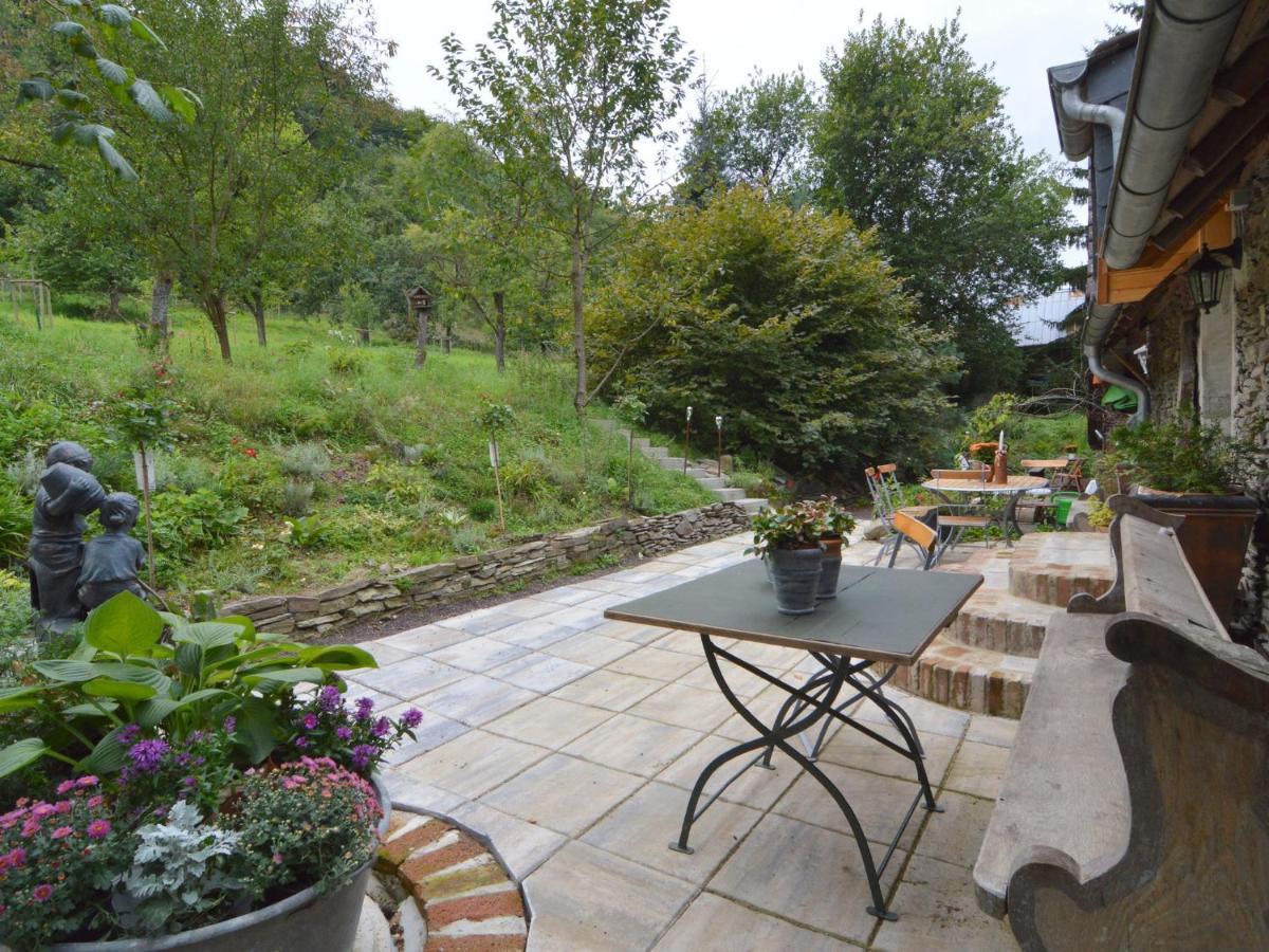 Cozy Apartment In Immerath With Fishing Near Luaran gambar