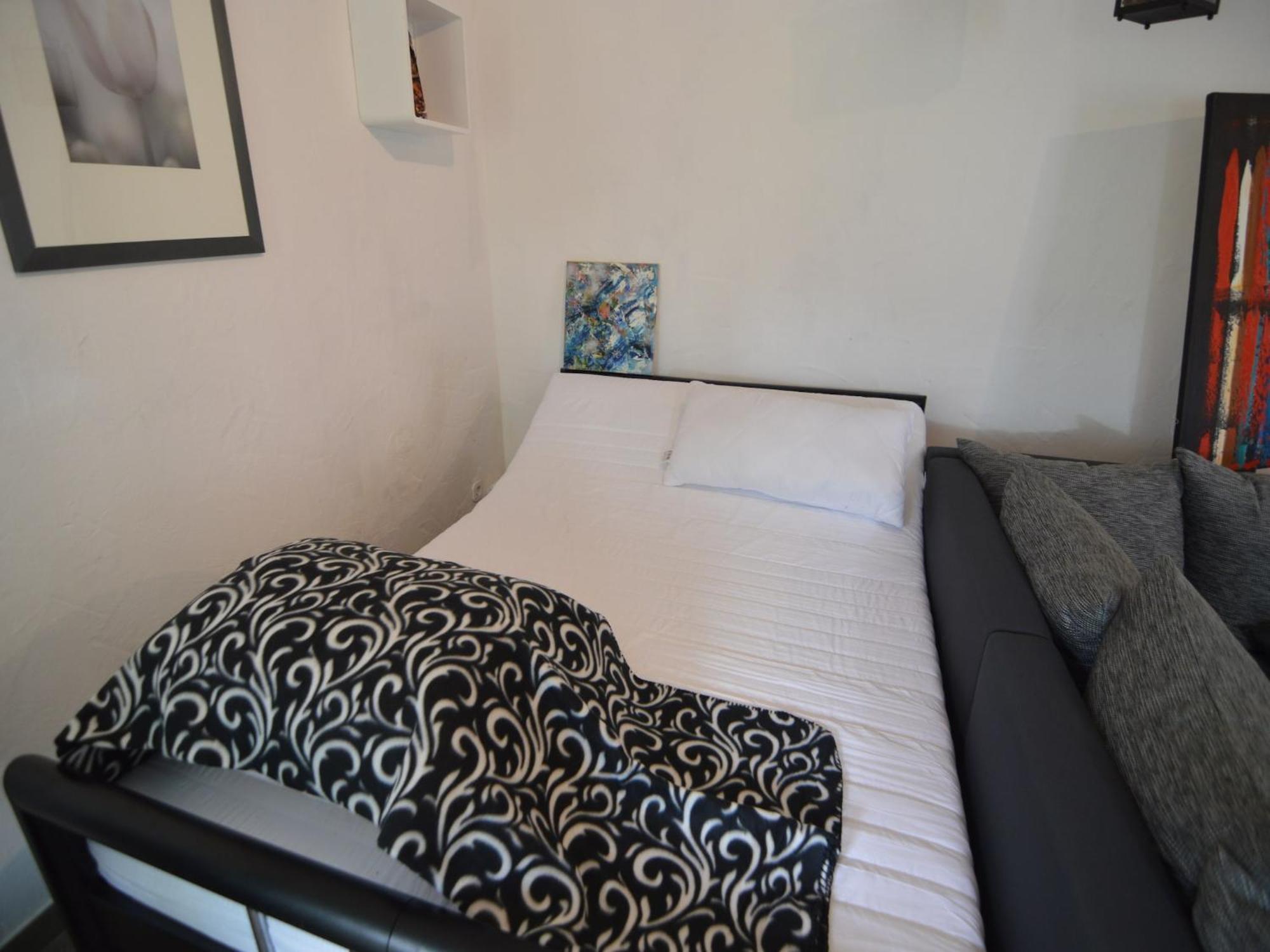 Cozy Apartment In Immerath With Fishing Near Luaran gambar